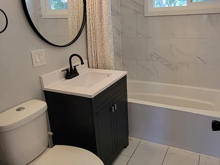 447 S Park Rd — Photo 3