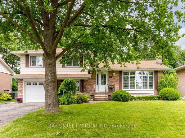 49 Rayne Ave, Oakville, ON L6H 1C1