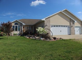 3755 Airway Ln NE, Alexandria, MN 56308