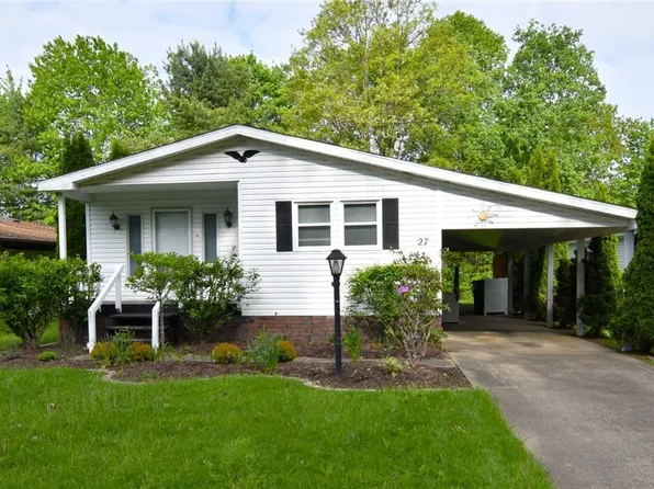 27 Cardinal Dr, Hiram, OH 44234