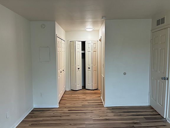 5th image of 202 Sunset Ln