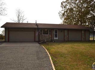 202 Pearl St, Rossville, KS 66533