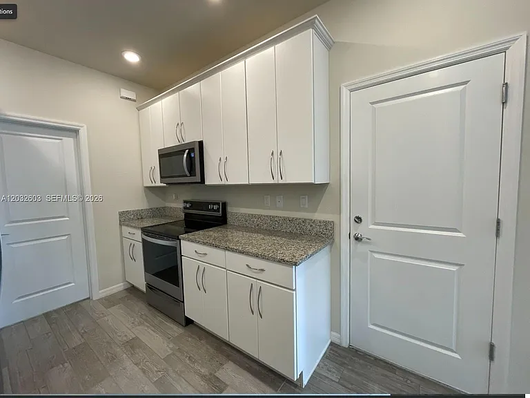 4920 Eucalyptus Dr #2 — Photo 6
