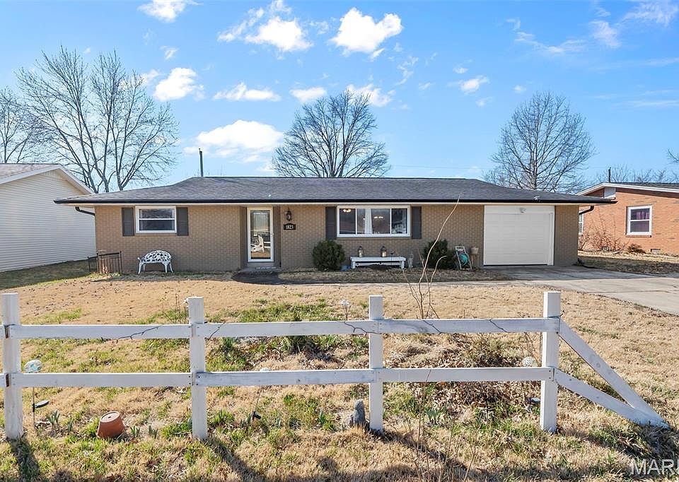 1st image of 1823 Lawanda Dr