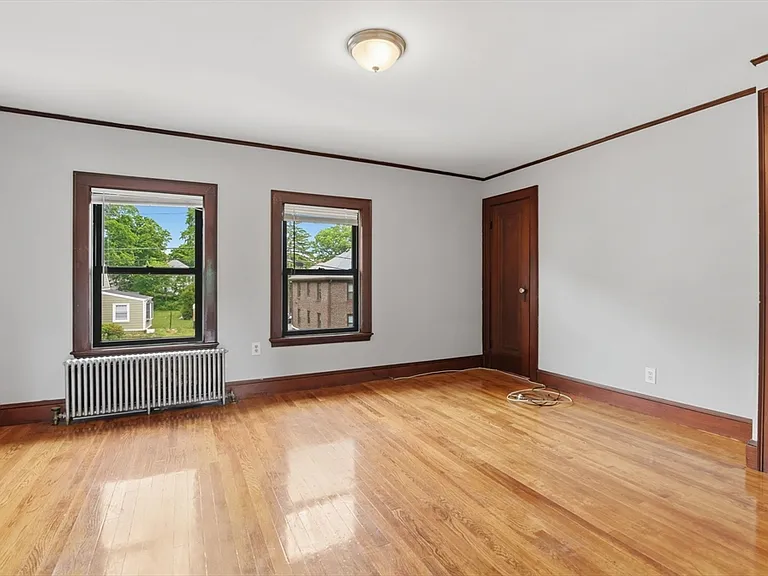 34 Weston Ave #4 — Photo 4