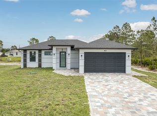 1002 Pine Ave, Lehigh Acres, FL 33972