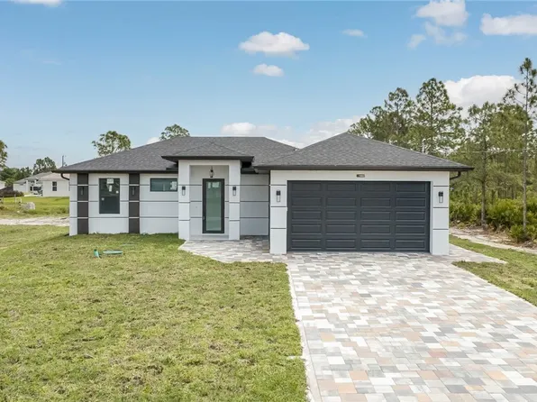 1002 Pine Ave, Lehigh Acres, FL 33972