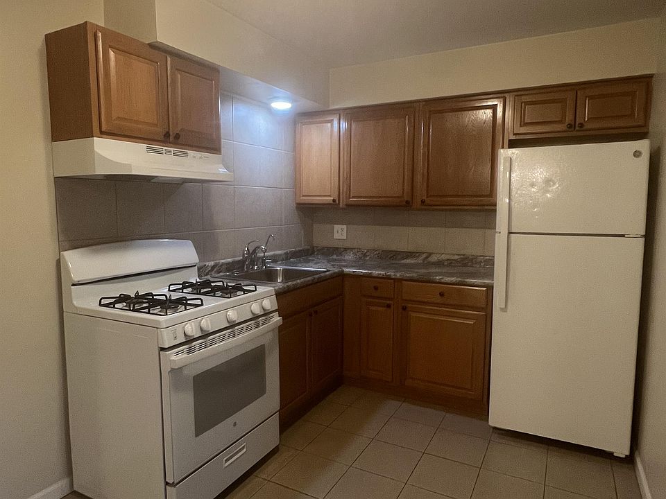 1st image of 8641 S 82nd Ct APT 10