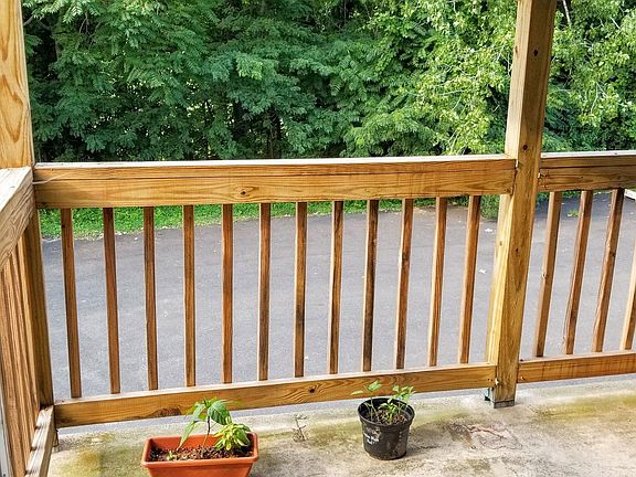Private back deck