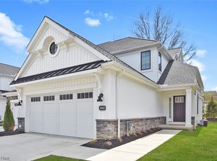 2842 Riviera Dr, Akron, OH 44333