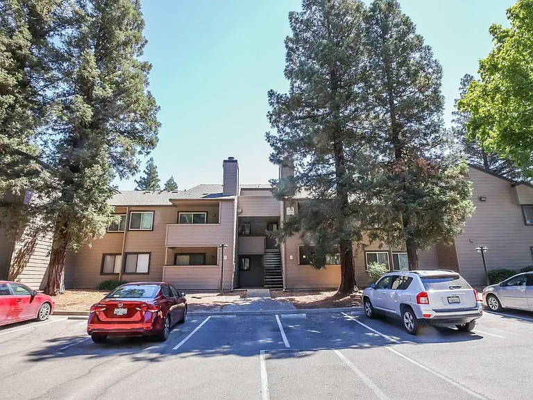 3715 Tallyho Dr #119 — Photo 1