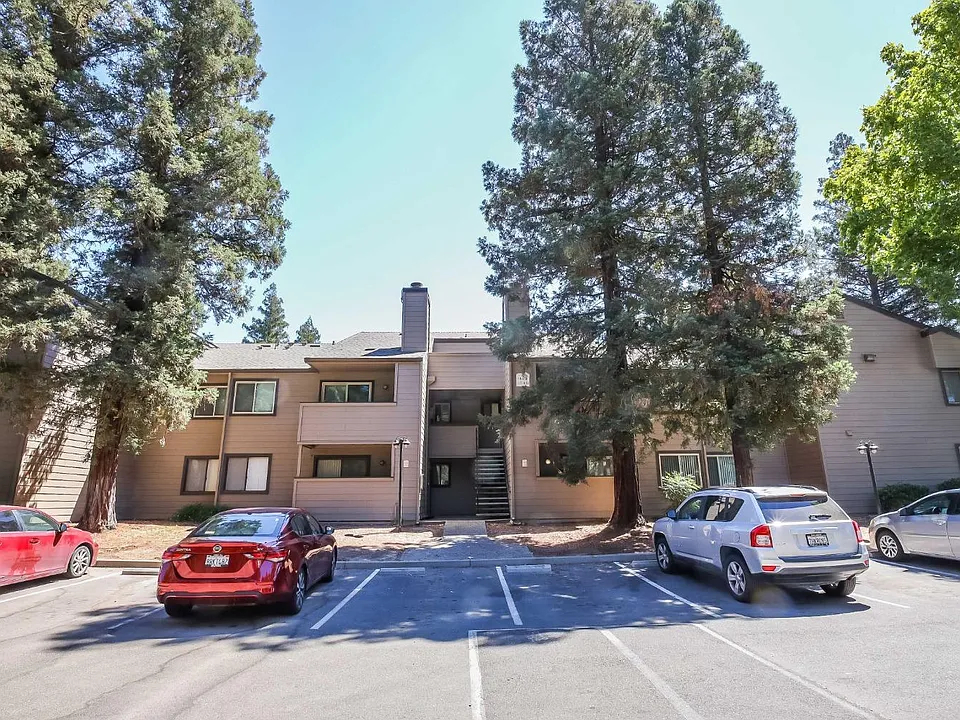 3715 Tallyho Dr #119