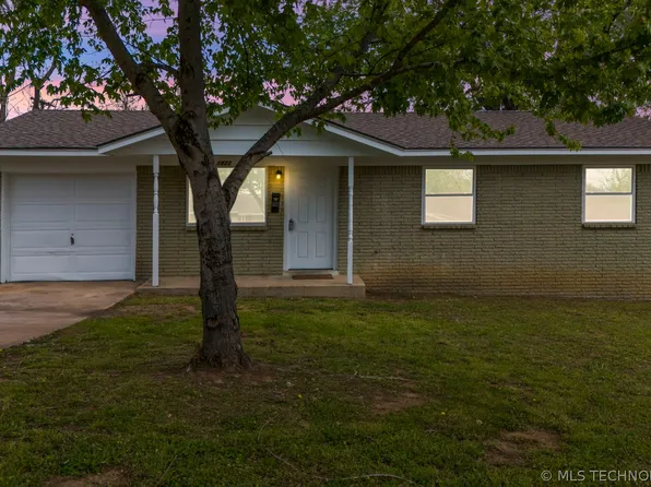 1822 W Cedar St, Claremore, OK 74017