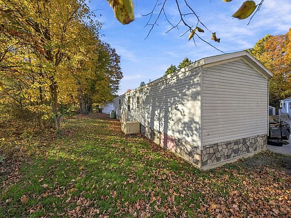 4th image of 38 River Rd Lot 4