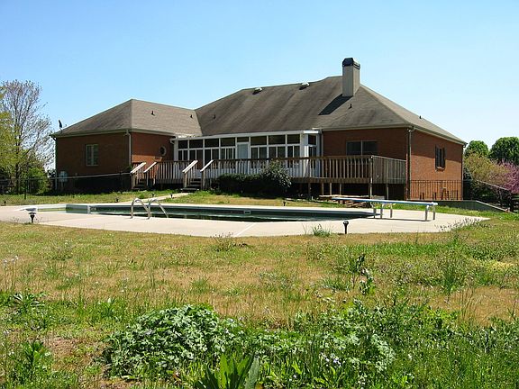 rear of house from rear pasture