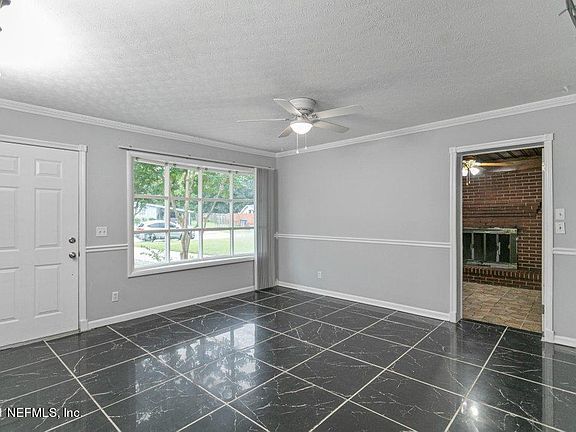 5th image of 3003 W DALEHURST Drive