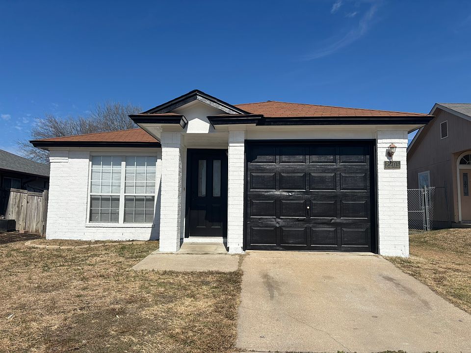 1st image of 2205 Garrett Dr