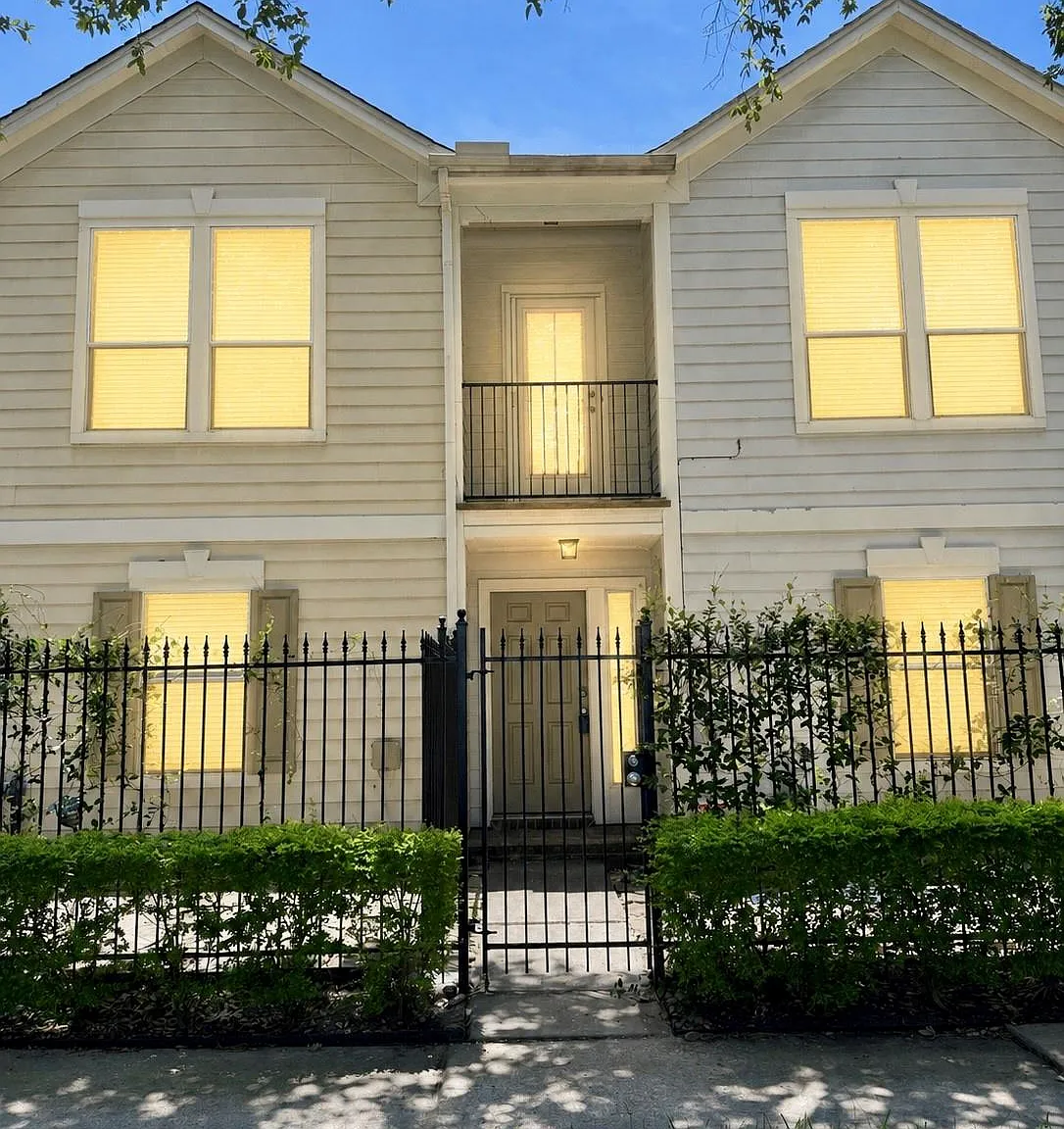 2 bed, 2.0 bath, 1625 sqft, $2,200 — Photo 3