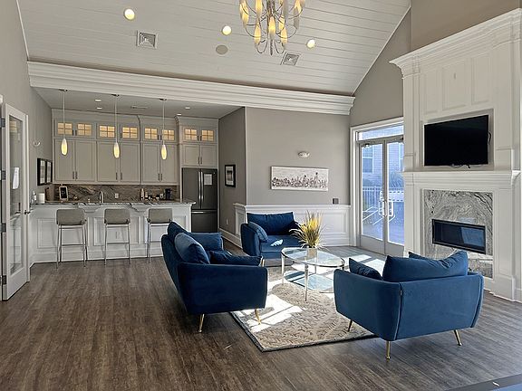 2nd image of 199 Cedar Park Blvd #327