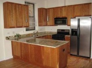 2148 W Evergreen Ave, Chicago, IL 60622