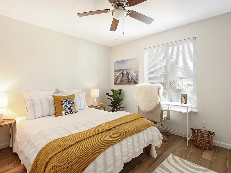660 Aquatic Dr — Photo 26