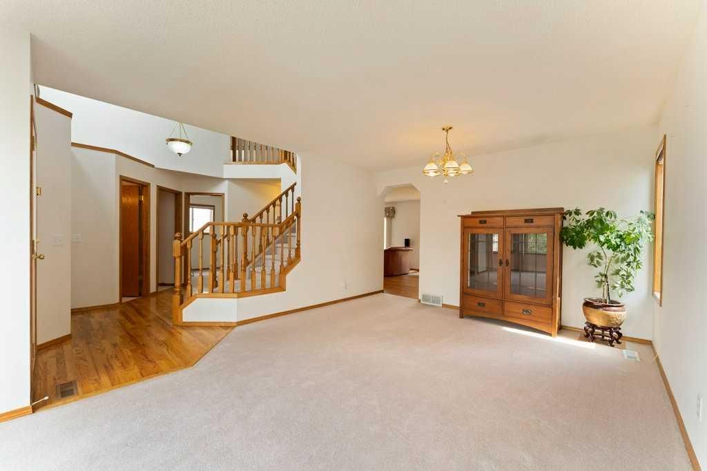 62 Edgebrook Hts NW, Calgary, AB - View 6