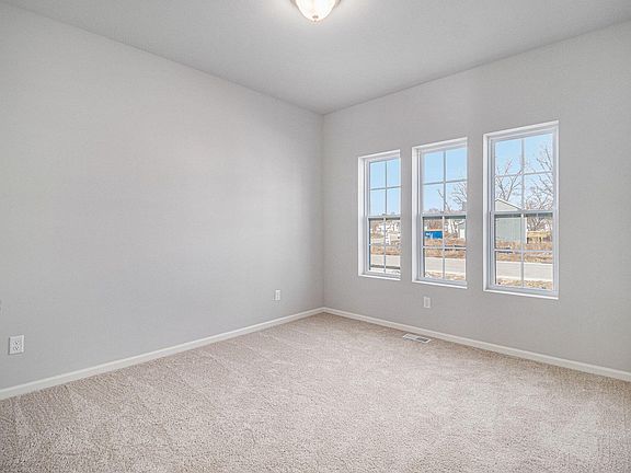 3rd image of 32 Karner Blue Ct