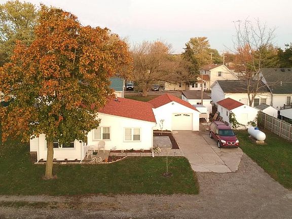 2nd image of 1959 S Willard Ave