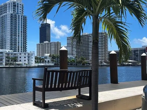111 Golden Isles Dr, Hallandale, FL