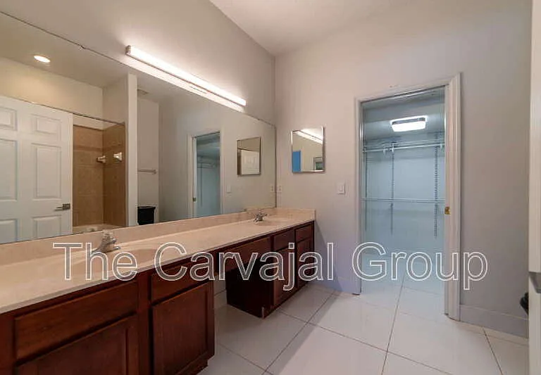 10224 Vickers Ridge Dr — Photo 9