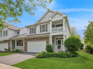 448 Mayborne Ln, Geneva, IL 60134