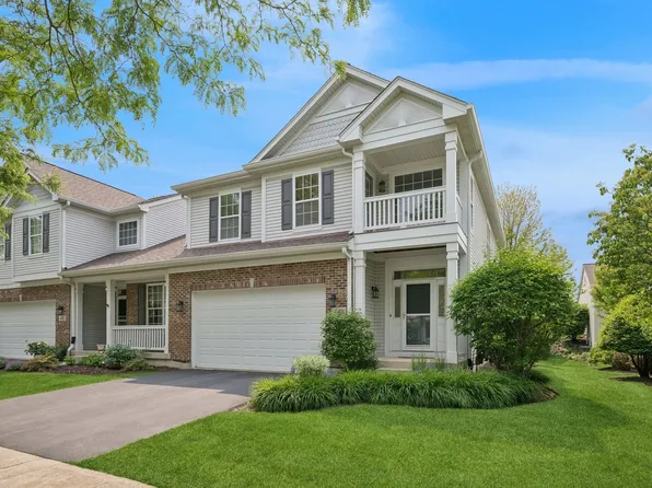 448 Mayborne Ln, Geneva, IL 60134