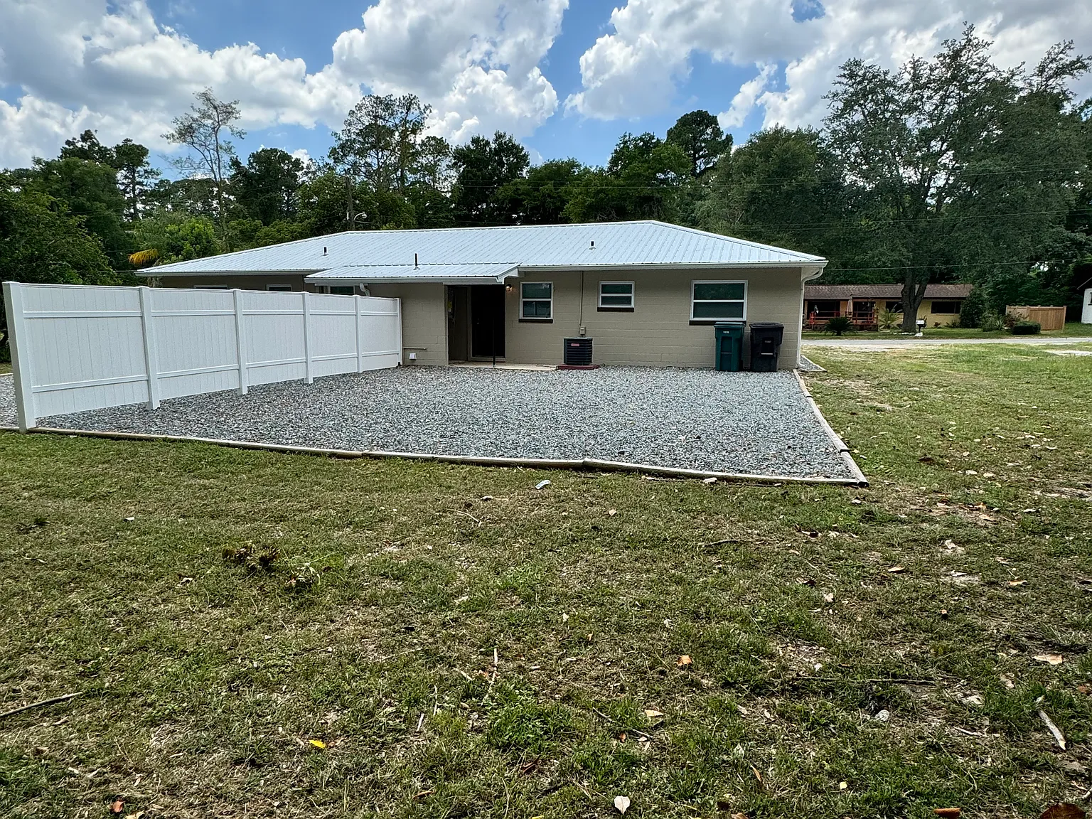 2 bed, 817 sqft, $1,300 — Photo 4