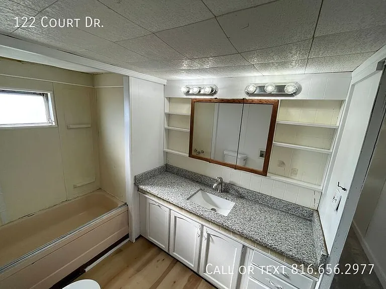 122 Court Dr — Photo 23
