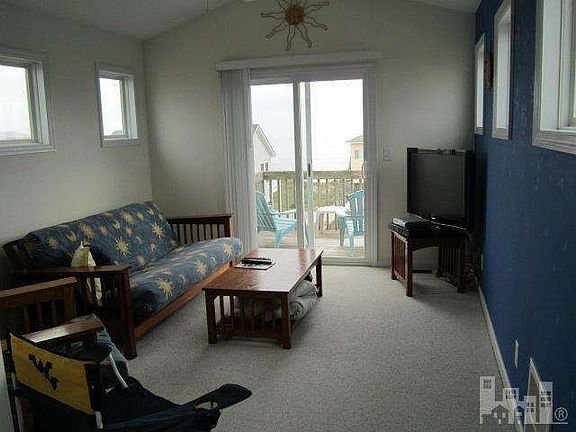 3rd image of 3196 Island Dr
