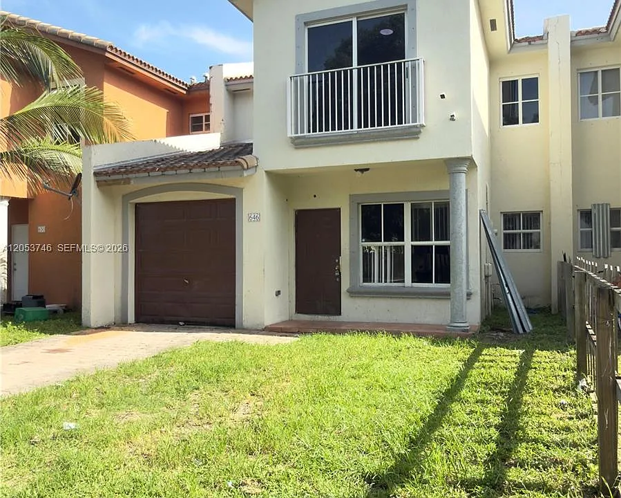 646 SW 7th Ter