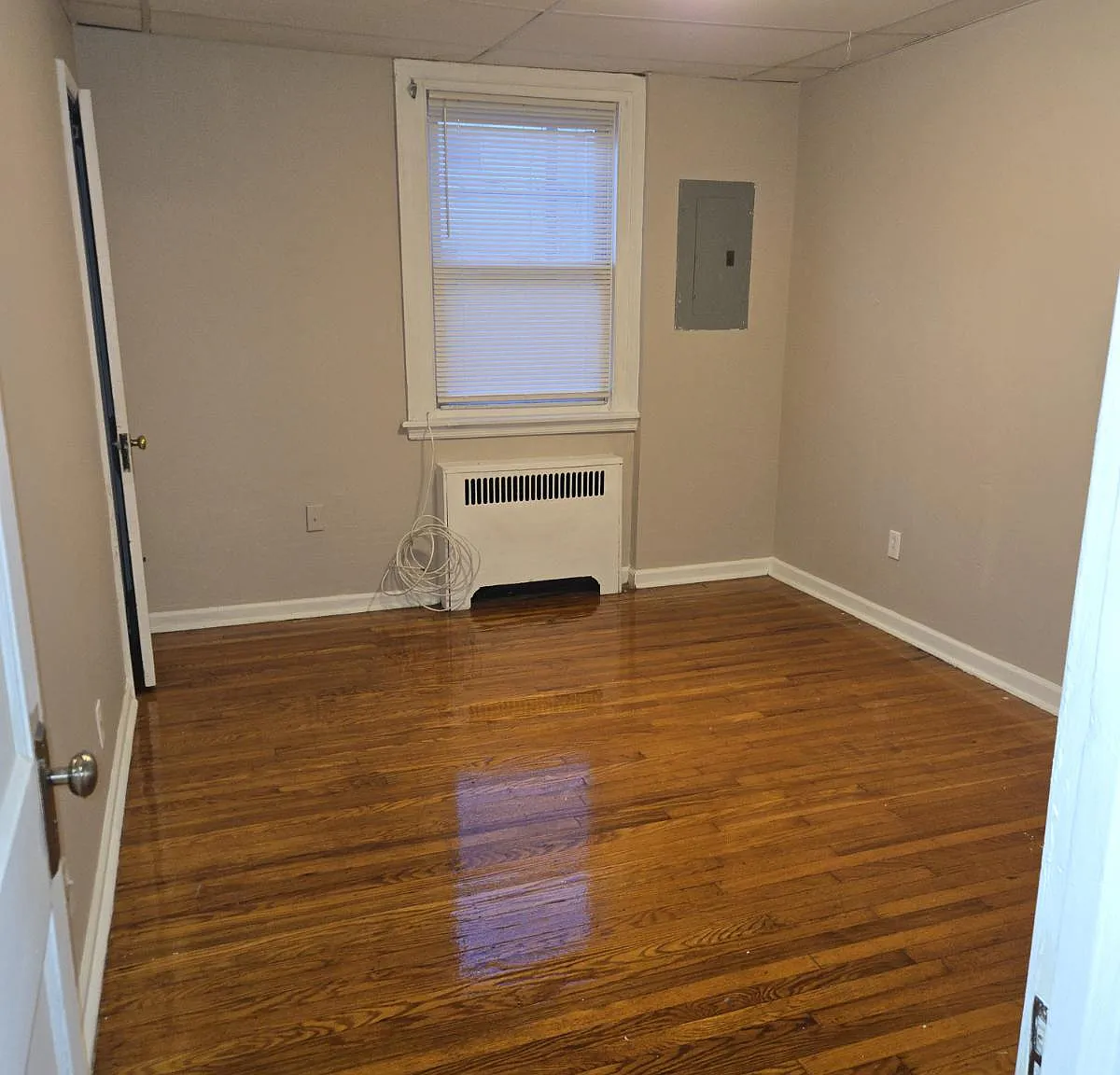 2 bed, $1,050 — Photo 2