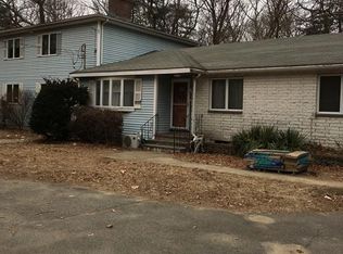 8 Tracywood Rd, Canton, MA 02021