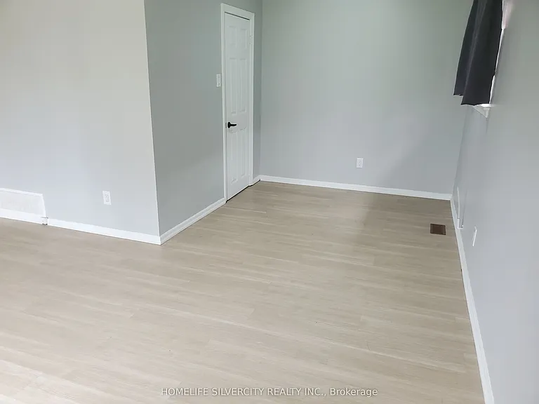 9 Belmont Dr — Photo 5