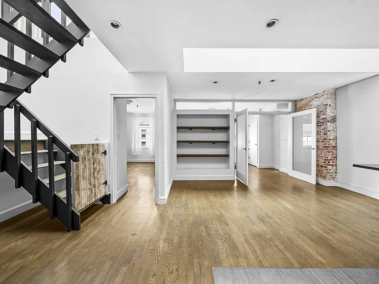 66 Pearl St #501 — Photo 3