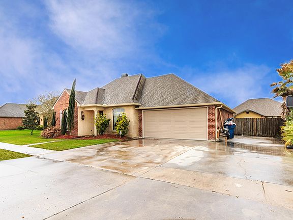 2nd image of 406 Gayle Dr