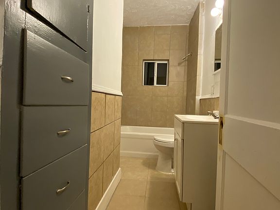 3rd image of 2715 N Virginia Ave