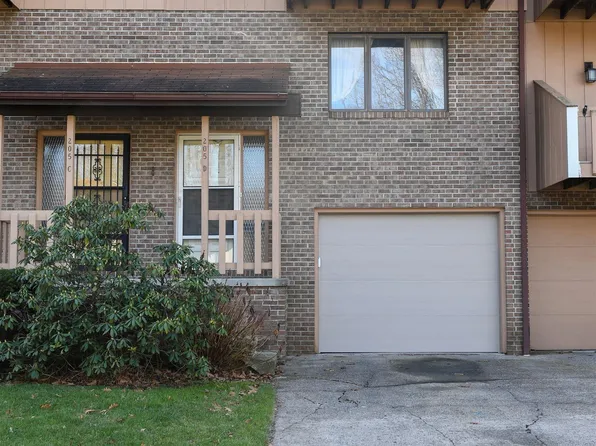 205D Morgan Dr, Morgantown, WV 26505