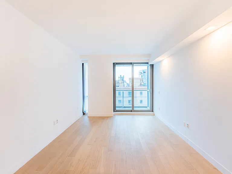 33-66 Farrington St #8F — Photo 5
