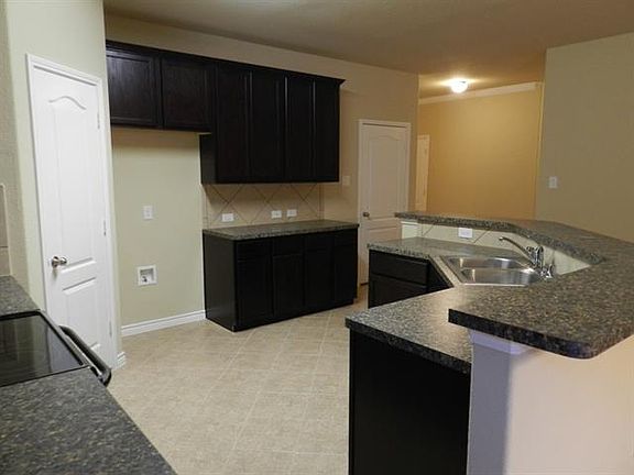 2nd image of 2400 Jonathan Creek Dr