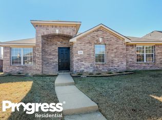 1136 Shadywood Dr, Cedar Hill, TX 75104