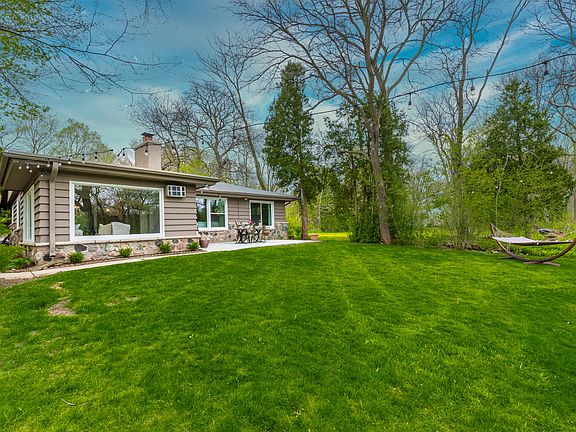 5th image of 5674 N River Forest Dr