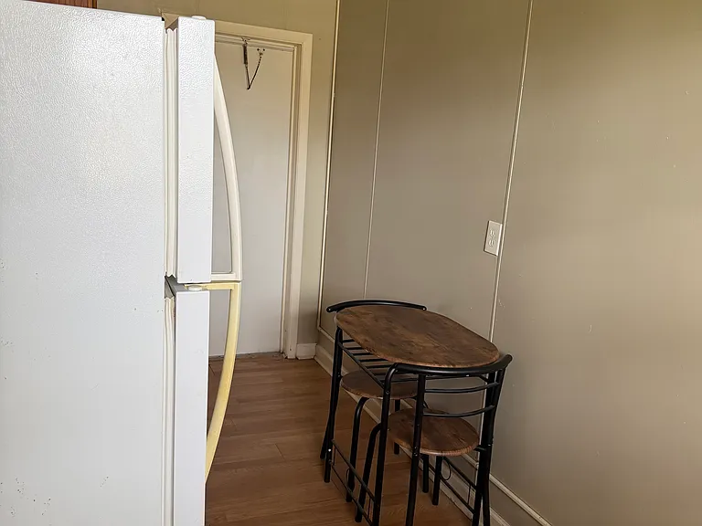 501 Frances Ter #E — Photo 12