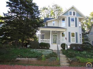 224 NW Circle St, Topeka, KS 66606