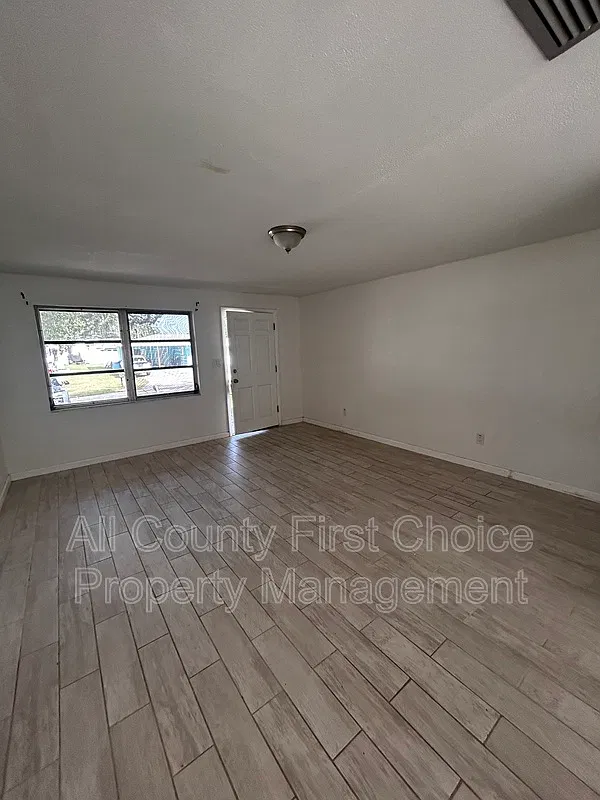 2 bed, 2.0 bath, 1028 sqft, $1,995 — Photo 4